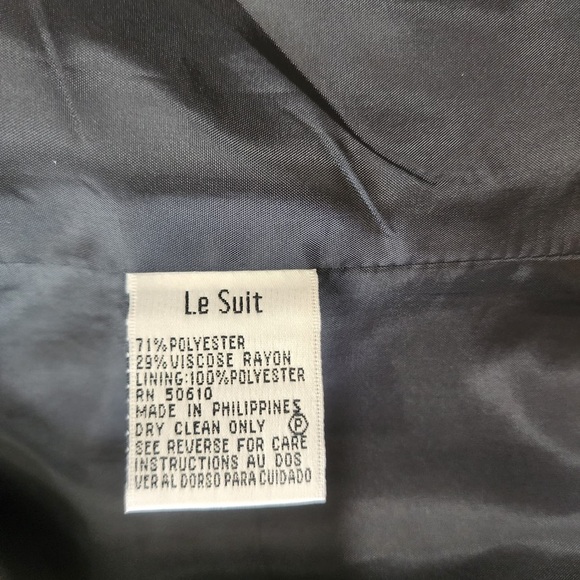 Le Suit ,Women’s suit size 10 black color with cream - Picture 7 of 7